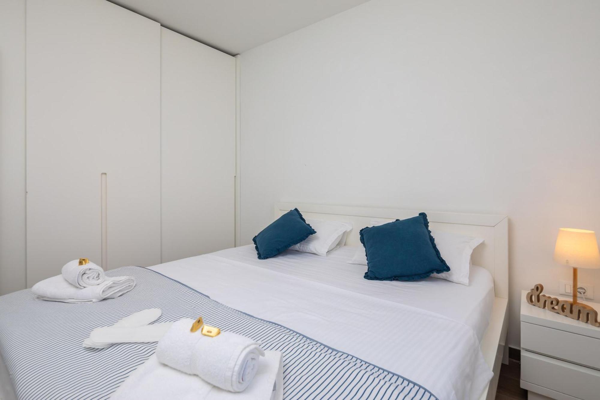 Epetium Beach Villa Split Buitenkant foto