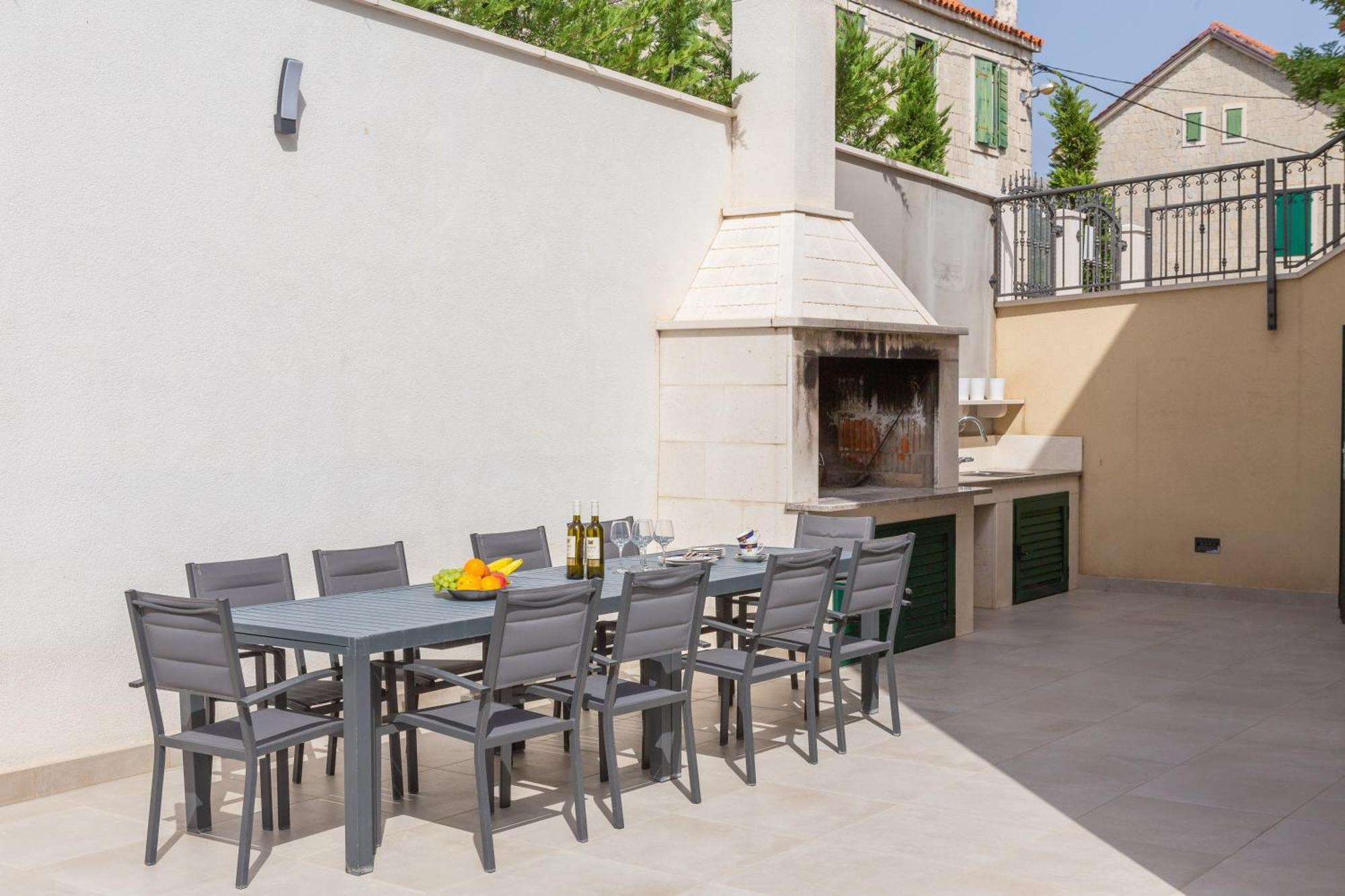 Epetium Beach Villa Split Buitenkant foto